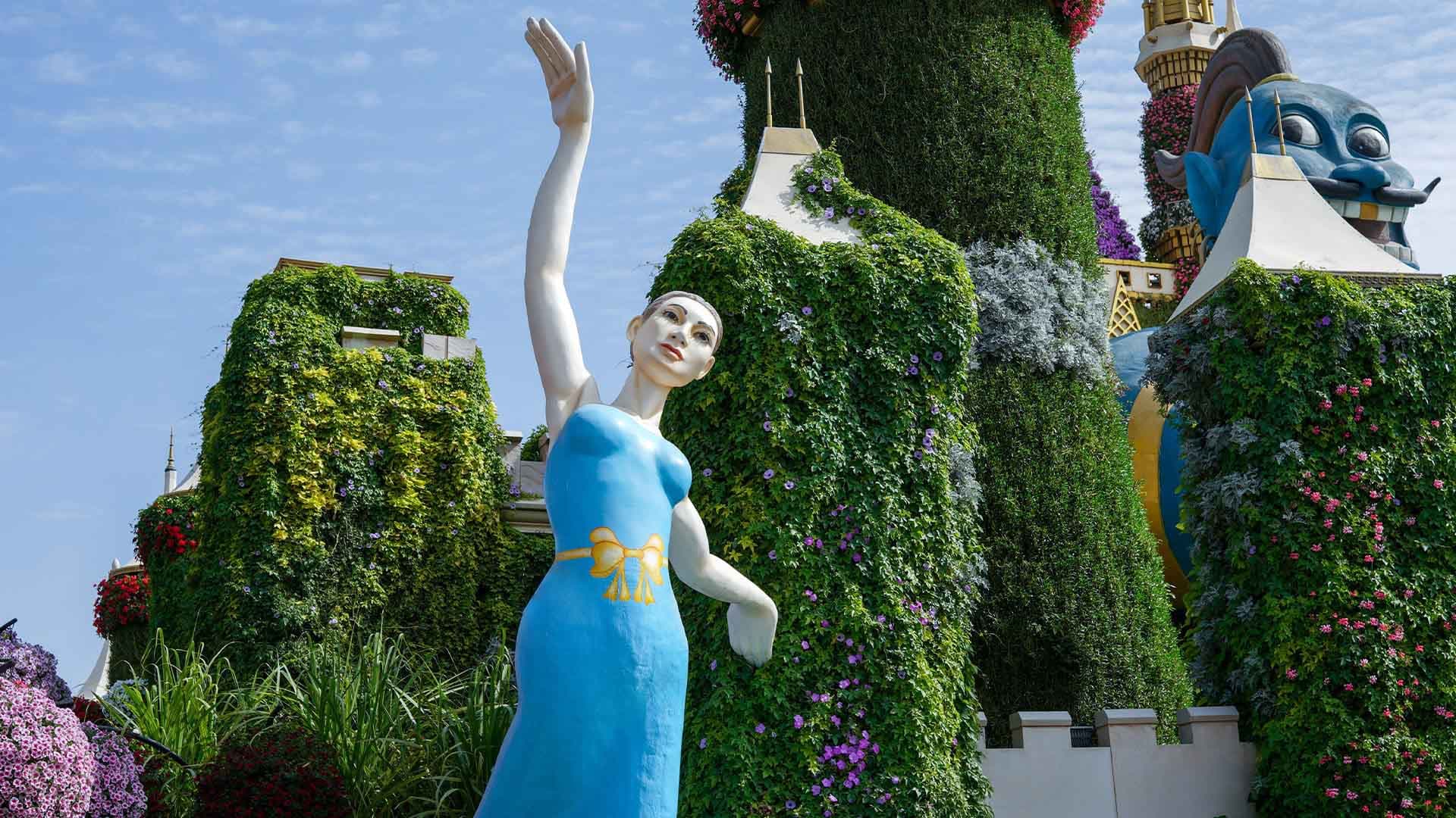 Floating Lady — photo 3