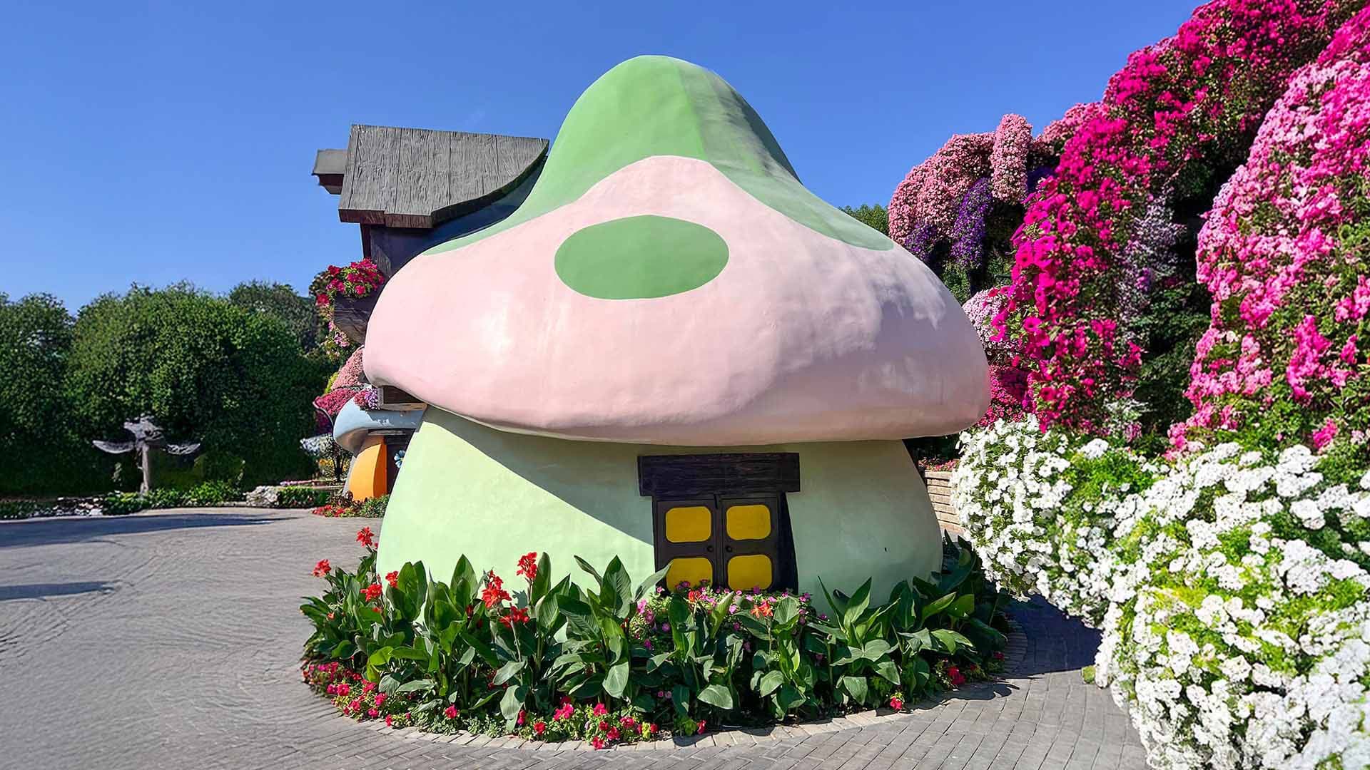 Smurfs Village — photo 3